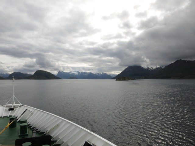Hurtigruten_2015-06-20_09-07